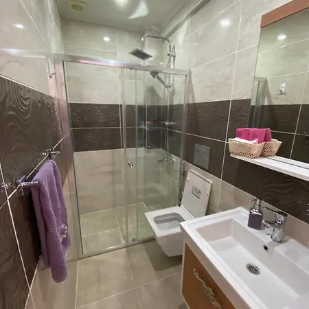 Beautiful Apart In Calis Area Apartment